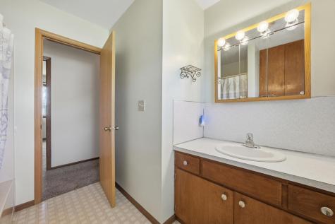 302 10th Avenue E West Fargo ND 58078