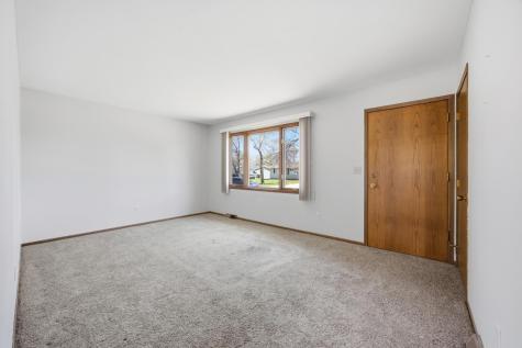 302 10th Avenue E West Fargo ND 58078