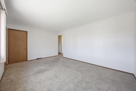 302 10th Avenue E West Fargo ND 58078
