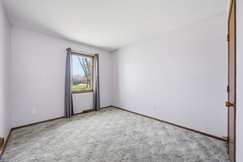 302 10th Avenue E West Fargo ND 58078