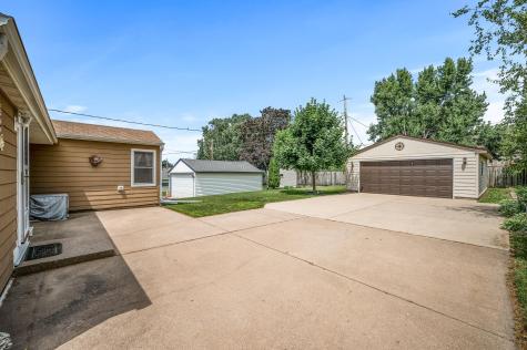 2233 Fremont Avenue E Saint Paul MN 55119