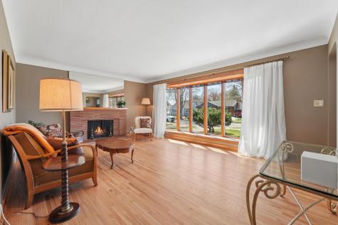 783 California Avenue W Saint Paul MN 55117