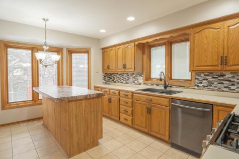 5245 Clayton Drive Maple Plain MN 55359
