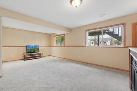 105 Capelle Street Spring Valley MN 55975