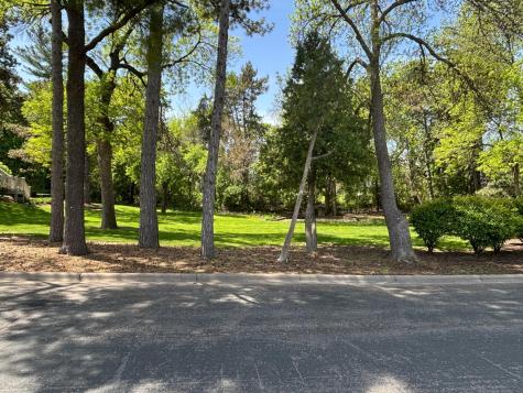 4900 Lakeview Drive Edina MN 55424