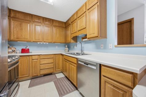 2705 35th Avenue S Fargo ND 58104
