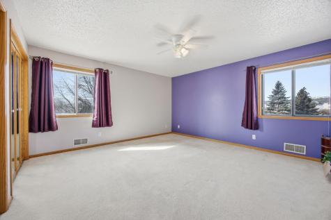 2705 35th Avenue S Fargo ND 58104