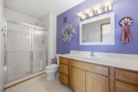 2705 35th Avenue S Fargo ND 58104