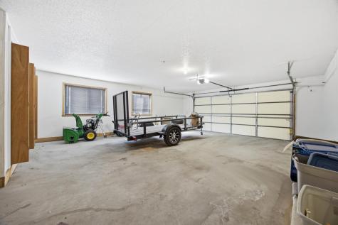 2705 35th Avenue S Fargo ND 58104