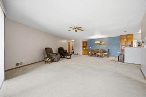 2705 35th Avenue S Fargo ND 58104