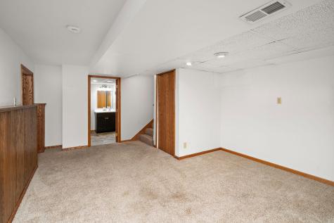2179 Noble Lane Mound MN 55364