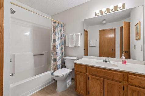 12750 Edgewater Path Apple Valley MN 55124