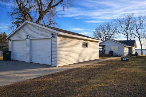 4018 N Eagle Road Willmar MN 56201