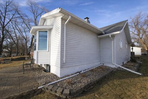 4018 N Eagle Road Willmar MN 56201
