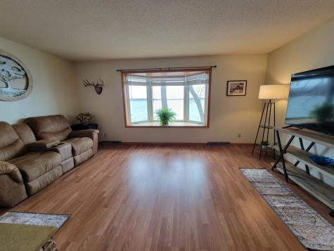 4018 N Eagle Road Willmar MN 56201