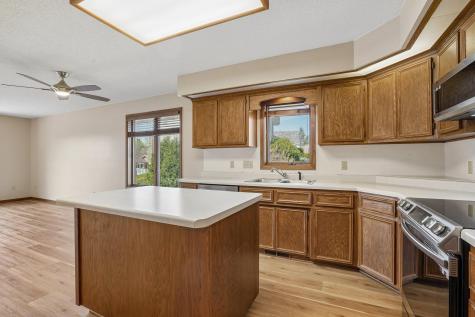 8912 Vincent Place Bloomington MN 55431