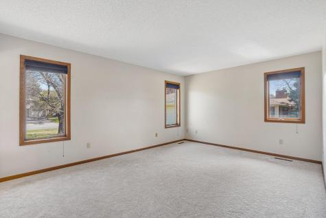 8912 Vincent Place Bloomington MN 55431
