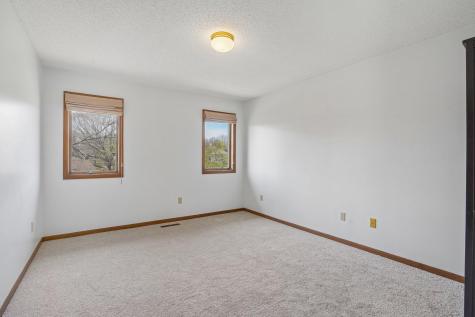 8912 Vincent Place Bloomington MN 55431
