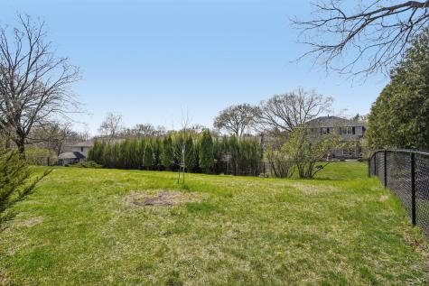 8912 Vincent Place Bloomington MN 55431