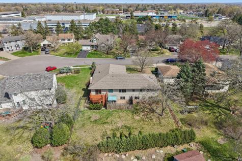 8912 Vincent Place Bloomington MN 55431