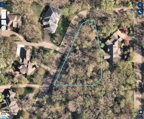 4893X Woodhurst Lane Minnetonka MN 55345