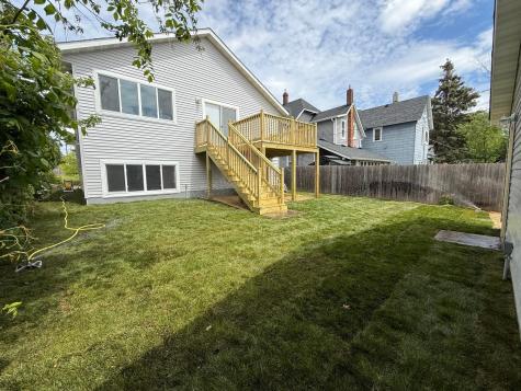 714 E Hawthorne Avenue E Saint Paul MN 55106