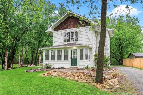 6104 24th Street N Oakdale MN 55128