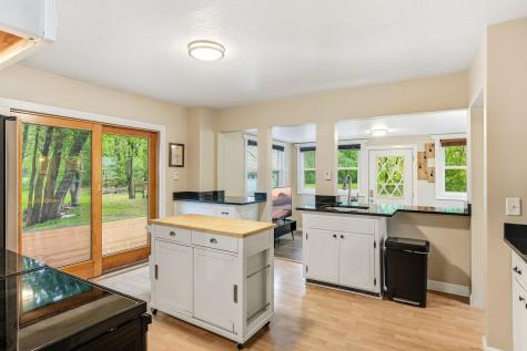 6104 24th Street N Oakdale MN 55128