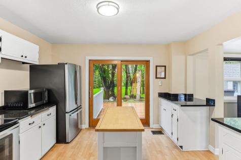 6104 24th Street N Oakdale MN 55128