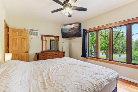 6104 24th Street N Oakdale MN 55128