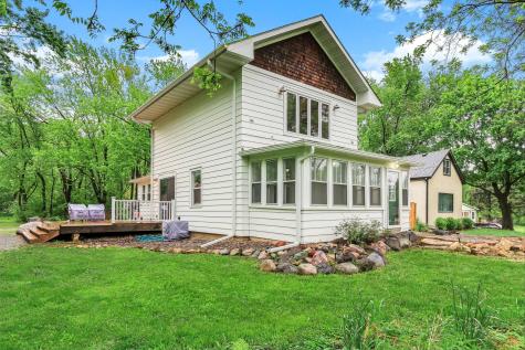 6104 24th Street N Oakdale MN 55128