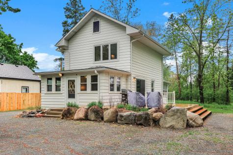 6104 24th Street N Oakdale MN 55128