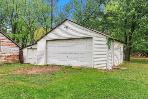 6104 24th Street N Oakdale MN 55128