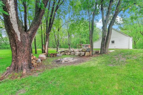 6104 24th Street N Oakdale MN 55128