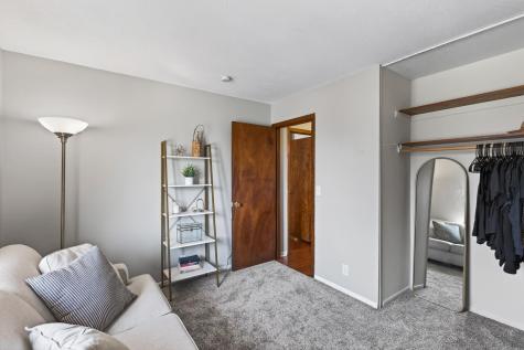 1075 Lowell Drive Apple Valley MN 55124