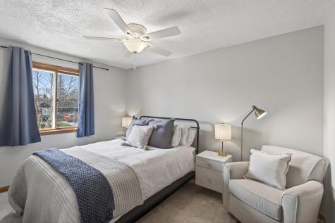 1075 Lowell Drive Apple Valley MN 55124