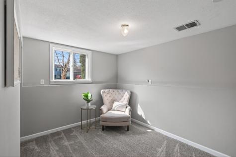 1075 Lowell Drive Apple Valley MN 55124