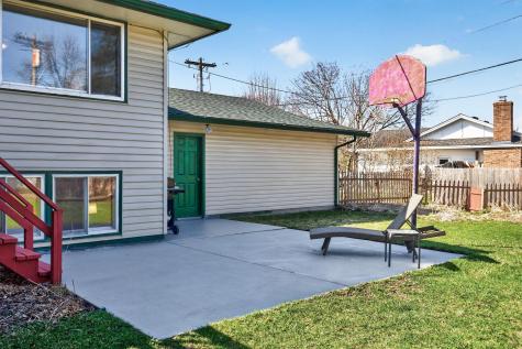 1075 Lowell Drive Apple Valley MN 55124