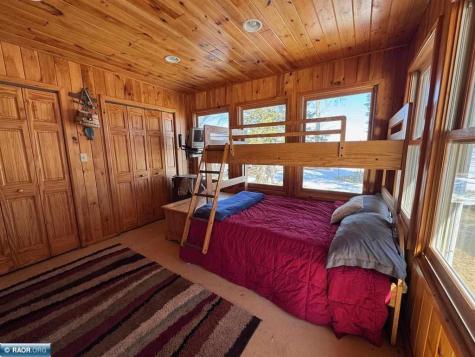 8519 Peterson Road Cook MN 55723