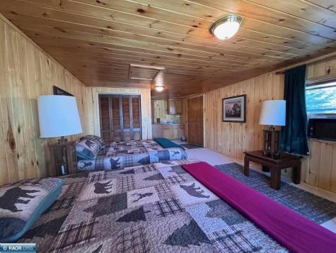 8519 Peterson Road Cook MN 55723