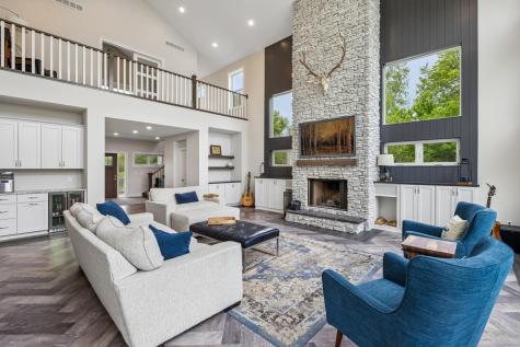 4704 S Lake Sarah Drive Independence MN 55359