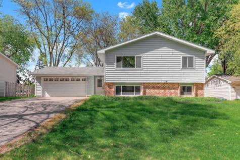 11724 67th Place N Maple Grove MN 55369