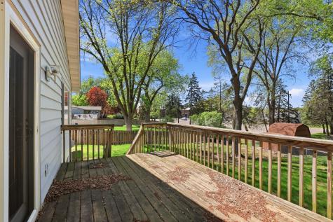 11724 67th Place N Maple Grove MN 55369