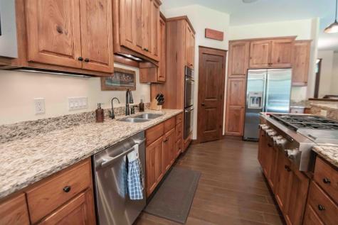 650 33rd Street NW Austin MN 55912