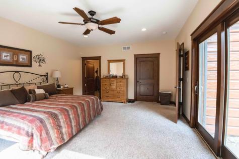650 33rd Street NW Austin MN 55912