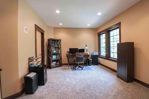 650 33rd Street NW Austin MN 55912