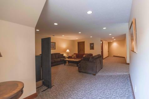 650 33rd Street NW Austin MN 55912