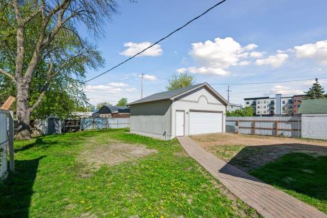 8026 Rose Street Victoria MN 55386