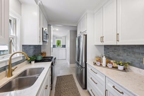 8026 Rose Street Victoria MN 55386
