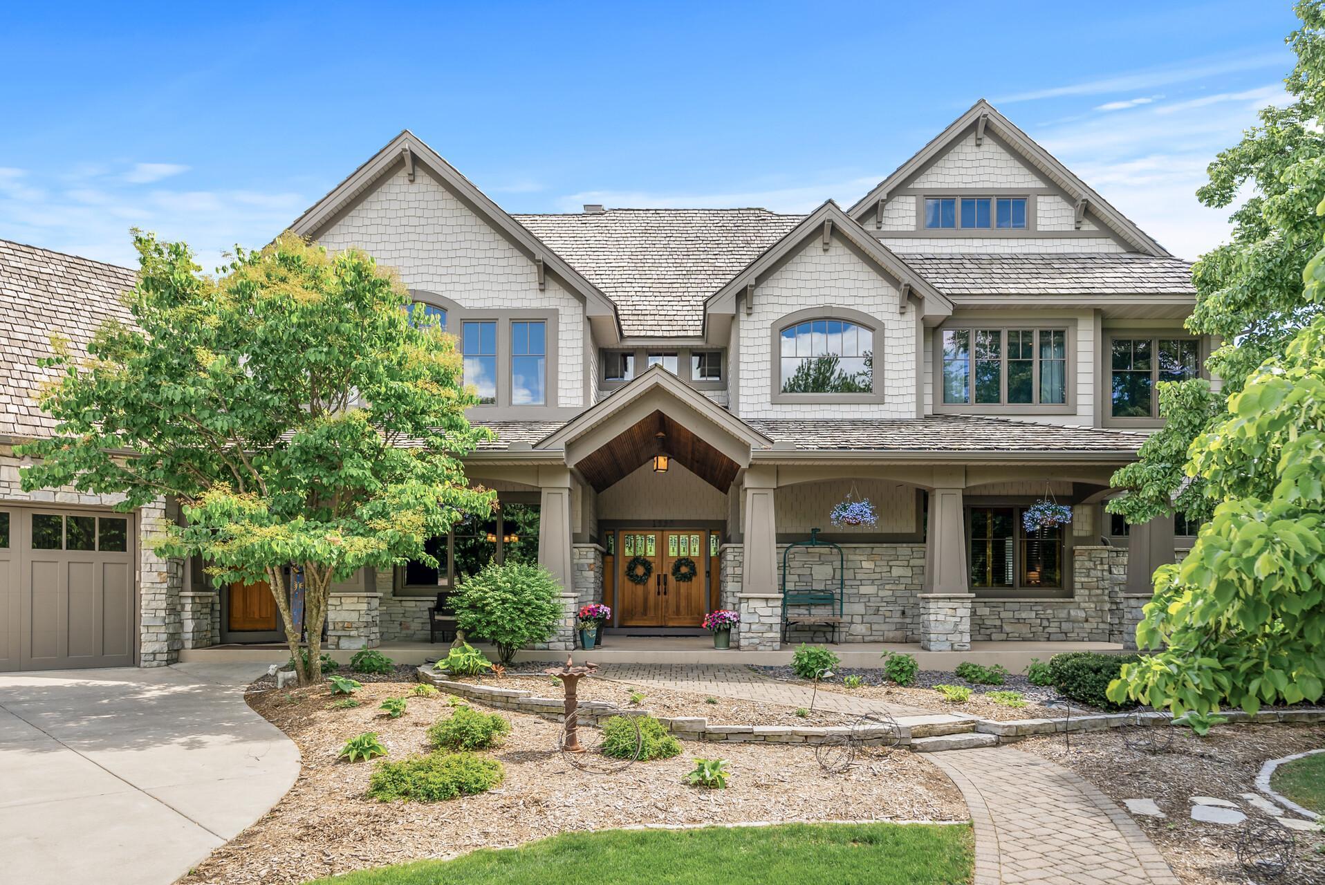 1595 River Shore Drive Hastings MN 55033